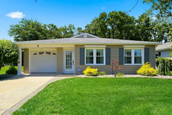 6 Floral Drive, Brick, NJ 08723