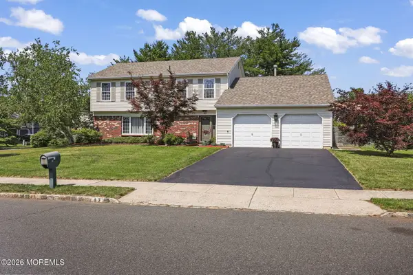 47 Higgins Road, Old Bridge, NJ 08857