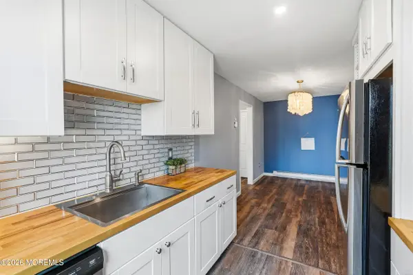 65 Whitefield Avenue #204, Ocean Grove, NJ 07756