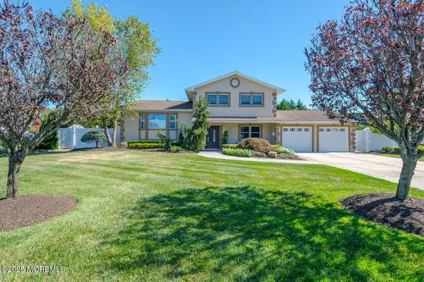 38 Holly Drive, Parlin, NJ 08859