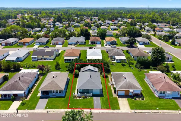 24 Port Royal Drive, Toms River, NJ 08757