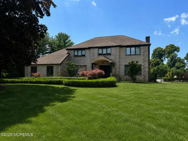 2 Candlelight Drive, Holmdel, NJ 07733