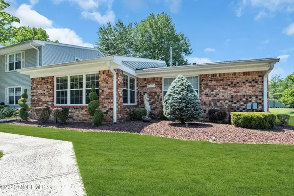 6 Snowburry Court #281, Red Bank, NJ 07701
