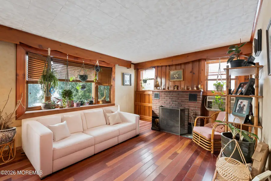 12 Thompson Avenue, Leonardo, NJ 07737 - #3