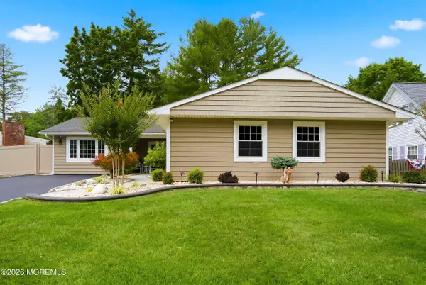 14 Juniper Place, Matawan, NJ 07747