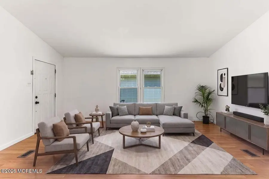 2 Cedar Court, Manalapan, NJ 07726 - #3