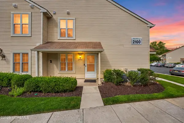 2101A Sedgefield Drive #2101, Mount Laurel, NJ 08054