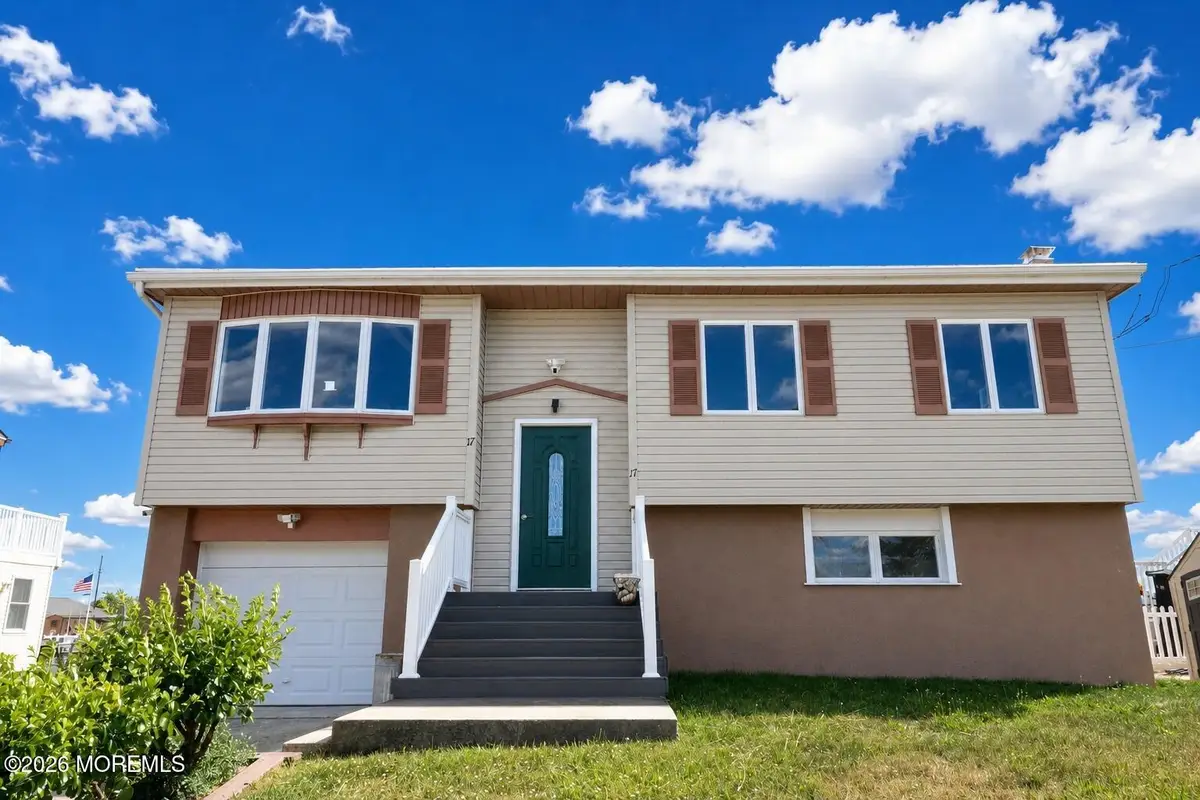 17 Delaware Drive, Mystic Island, NJ 08087 - #1