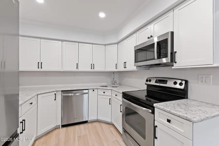 40 Wareham Court, Scotch Plains, NJ 07076 - #2