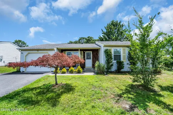 87 Chelsea Drive #72, Whiting, NJ 08759