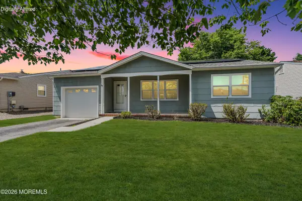 128 Westport Drive, Toms River, NJ 08757