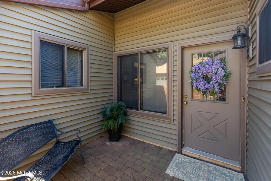 33 Hampton Court, Red Bank, NJ 07701 - #3