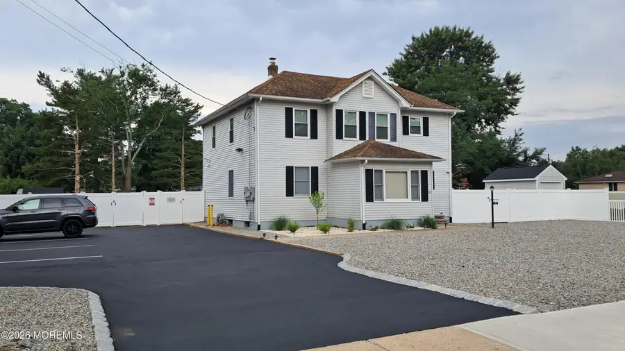 221 Chestnut Street, Toms River, NJ 08753 - #3