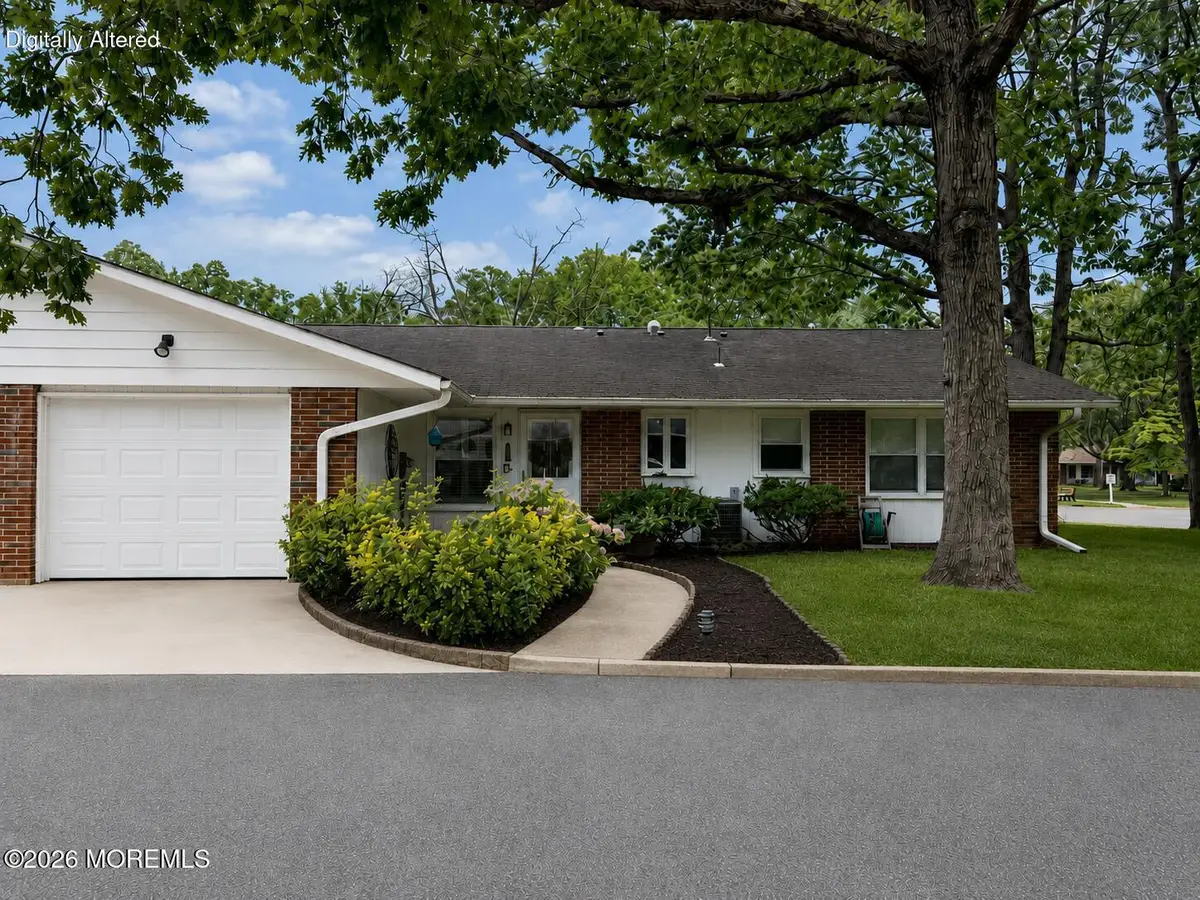 600A Lake Point Drive, Lakewood, NJ 08701 - #1