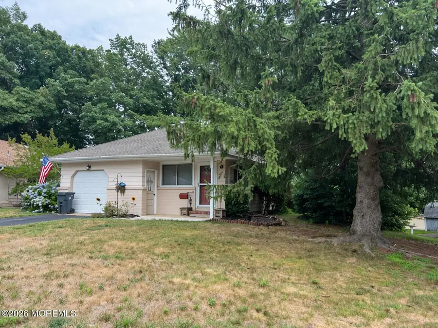 28 Mount Rainier Drive, Toms River, NJ 08753 - #2