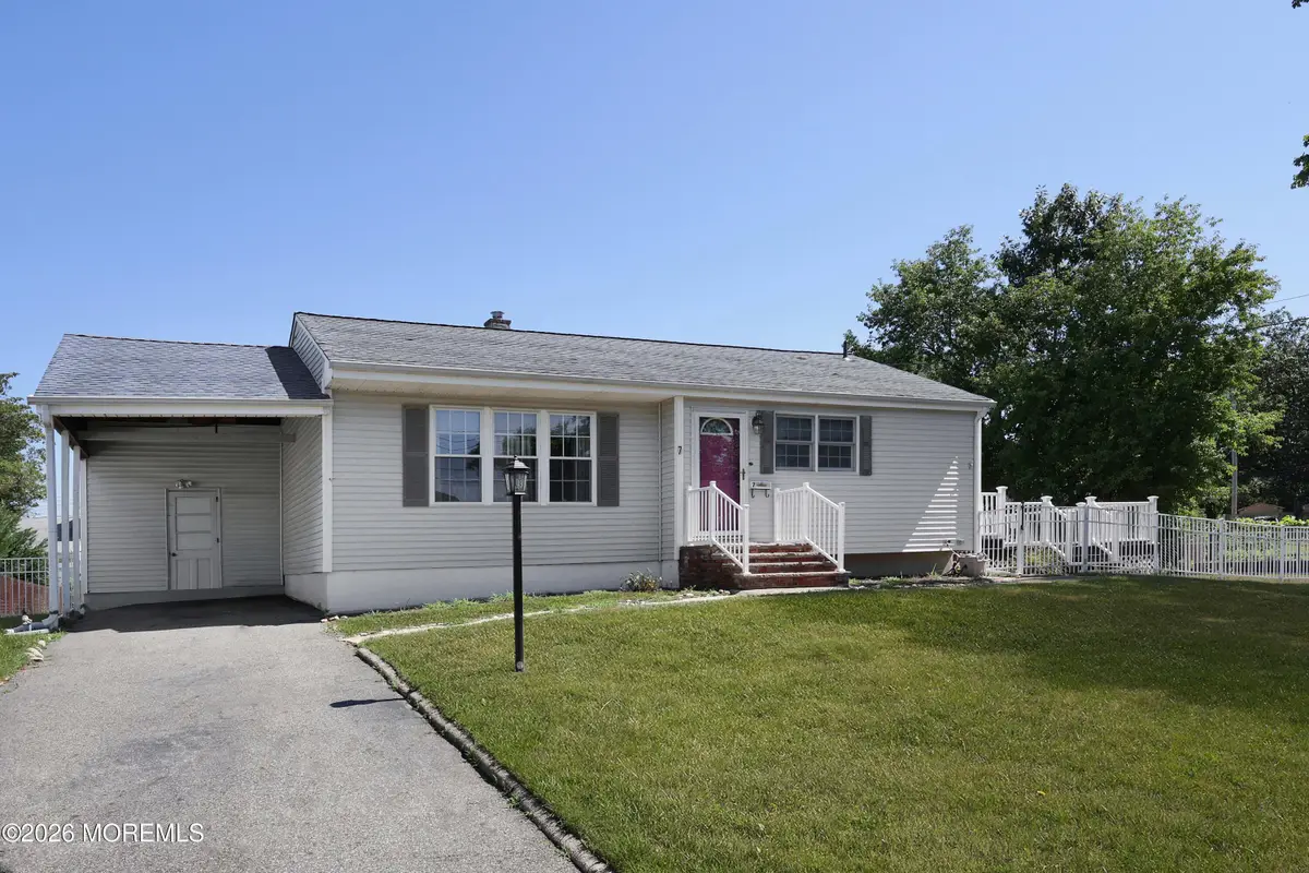 7 Parkview Drive, Hazlet, NJ 07730 - #1