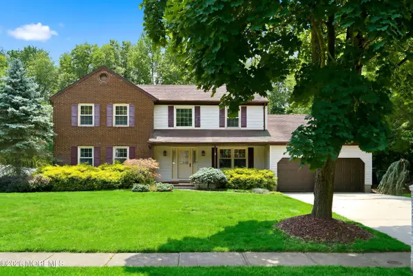 4 Carriage Court, Marlboro, NJ 07746