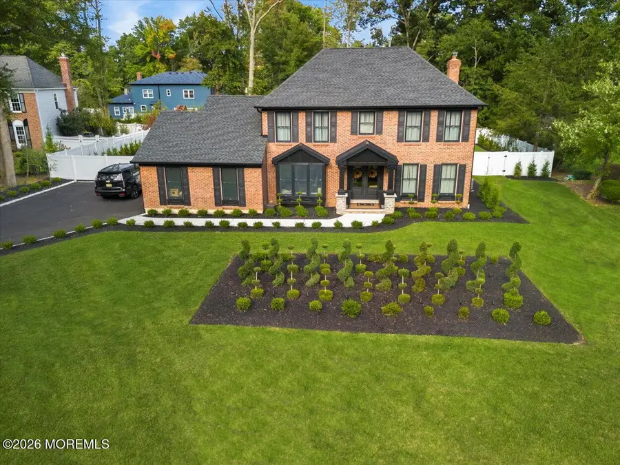 9 Wood Lake Court, North Brunswick, NJ 08902 - #2