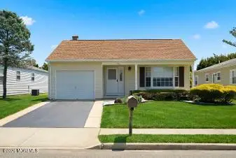 3 Yucatan Way, Toms River, NJ 08757
