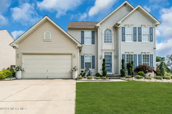 29 Tupelo Road, Bayville, NJ 08721