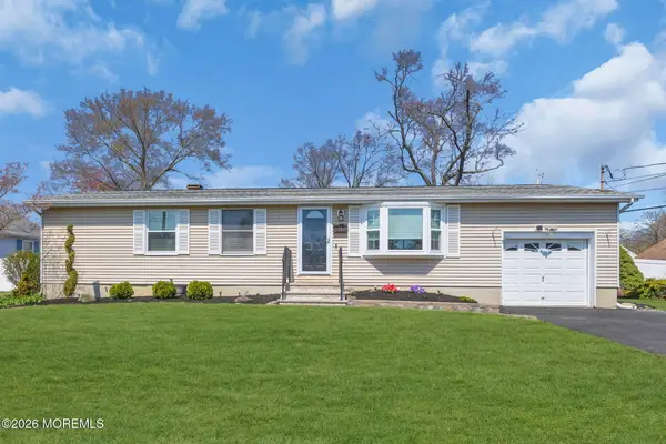 71 Pine Street, Spotswood, NJ 08884