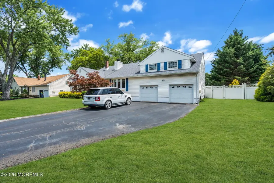 10 Homestead Place, Holmdel, NJ 07733 - #2