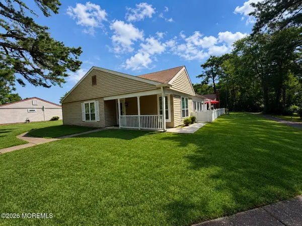 470A Chelsea Court, Manchester, NJ 08759