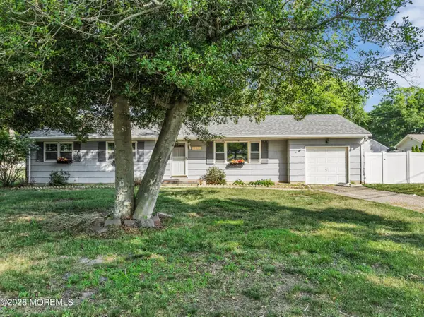 399 Constitution Drive, Forked River, NJ 08731