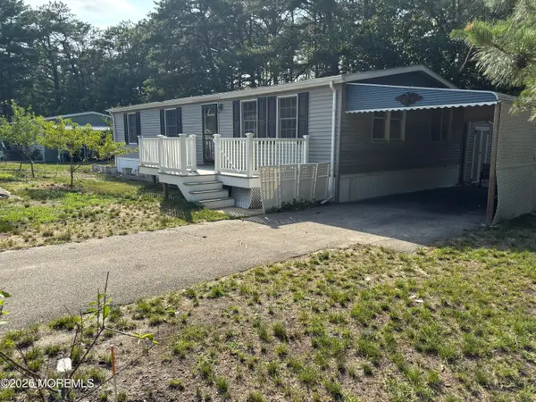 2 Martin Drive, Whiting, NJ 08759