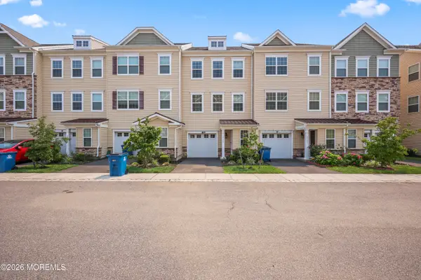 2104 John Deere Lane, Monroe, NJ 08831