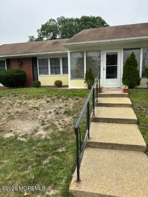 311A Dorchester Drive, Lakewood, NJ 08701
