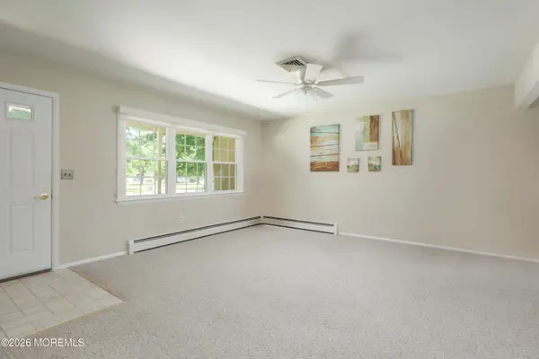 307 Westbrook Drive, Toms River, NJ 08757