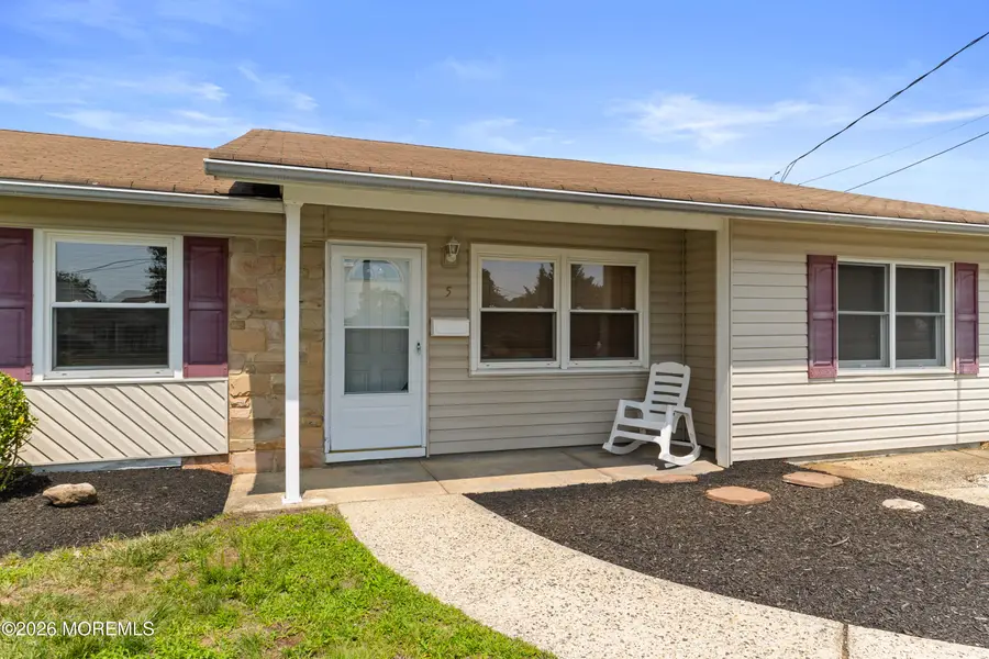 5 Forest Park Terrace, Monroe, NJ 08831 - #2