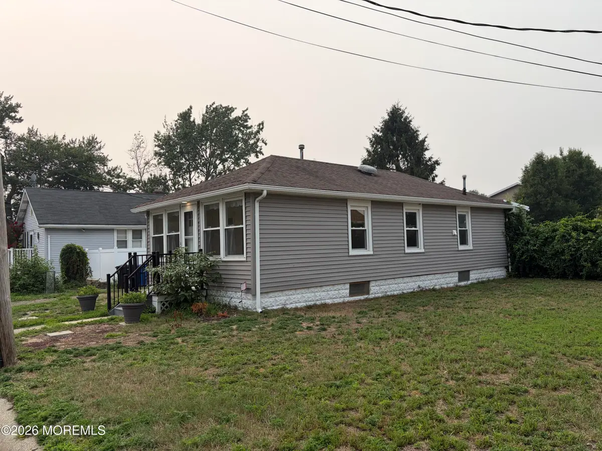 11 Cedar Avenue, North Middletown, NJ 07748 - #1