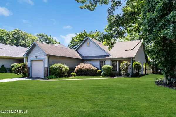 2 Taylor Lane, Jackson, NJ 08527