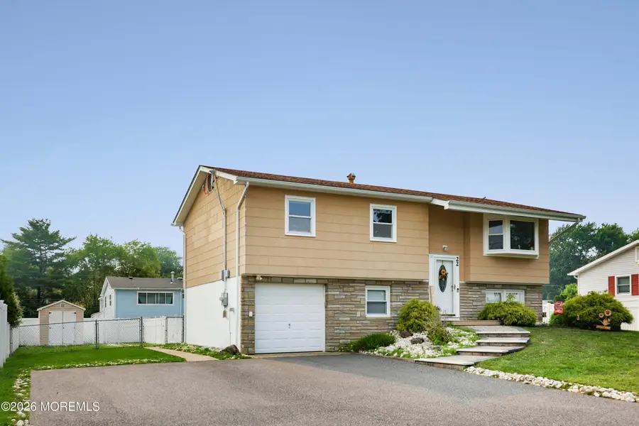 22 Lawrence Street, Jackson, NJ 08527 - #3