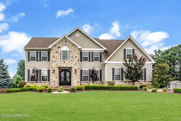 12 Whispering Grove Boulevard, Jackson, NJ 08527