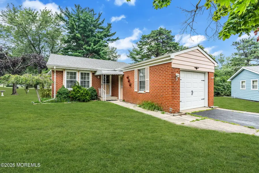 3 Lincoln Court, Manchester, NJ 08759 - #2