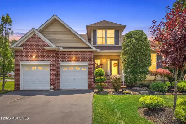 207 Bradwick Way, Marlboro, NJ 07746