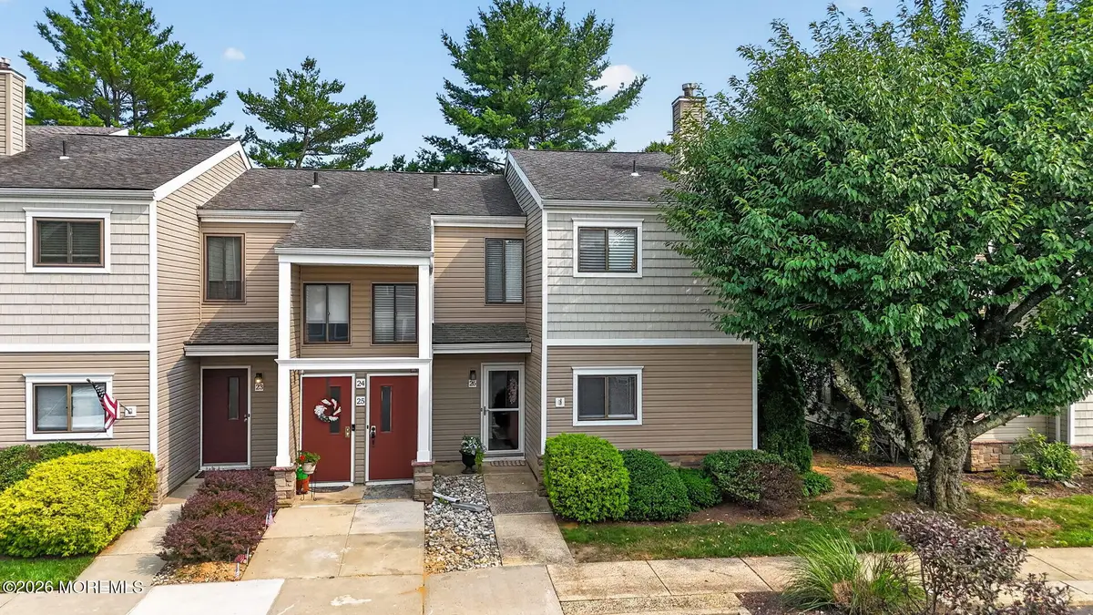 26 Elizabeth Court, Tinton Falls, NJ 07724 - #1