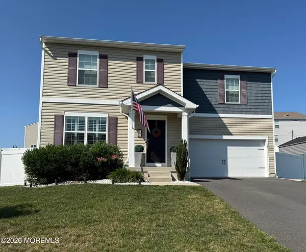 17 Fullrigger Avenue, Barnegat, NJ 08005