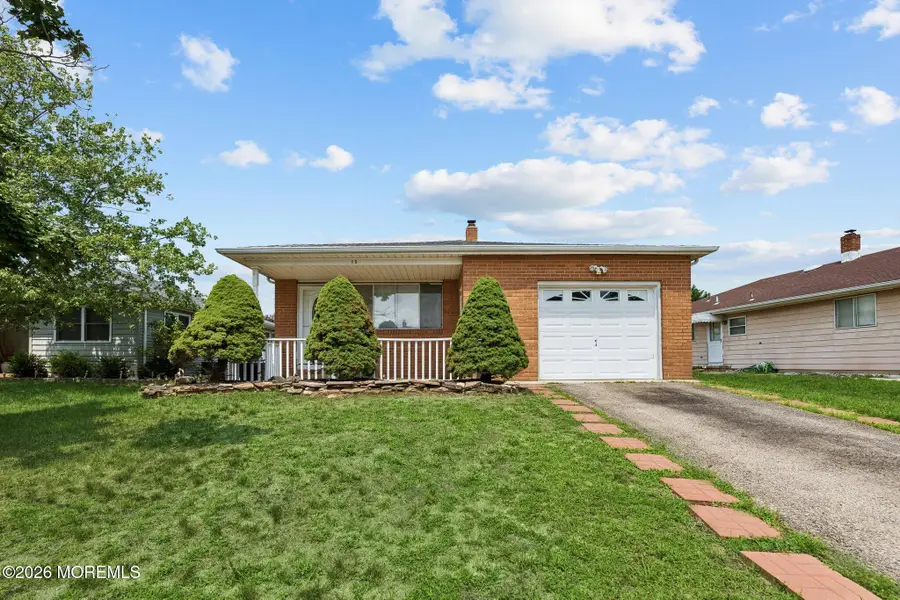 15 Spanish Wells Street, Toms River, NJ 08757 - #3