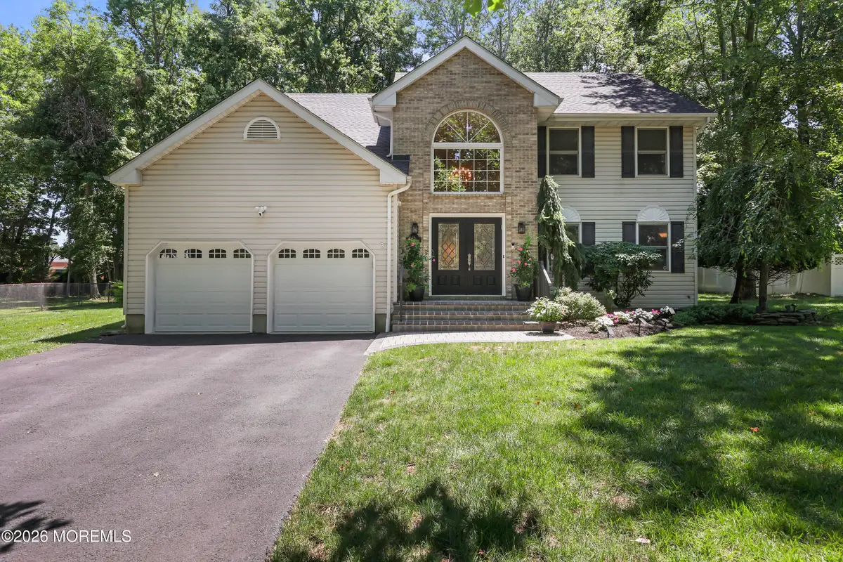 19 Vail Valley Drive, Manalapan, NJ 07726 - #1