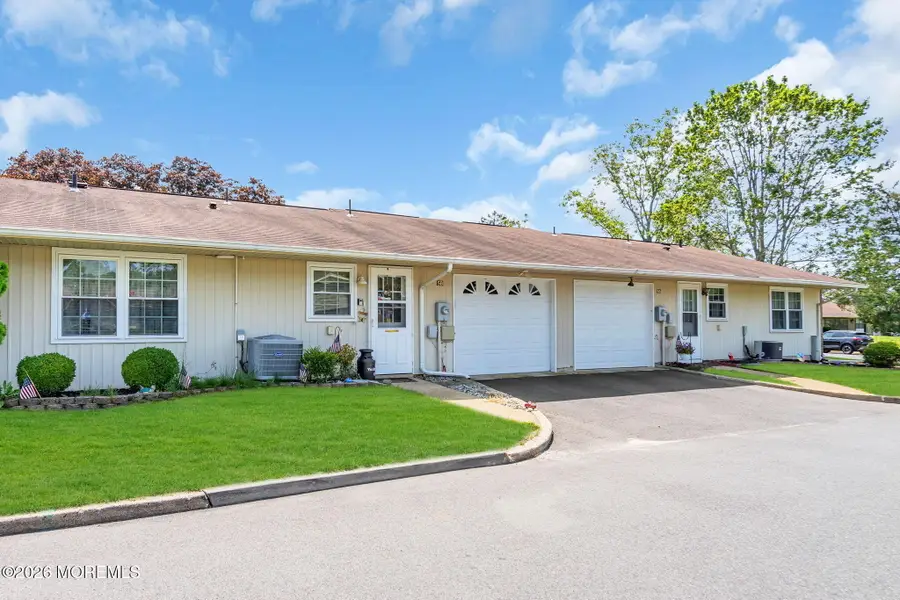 5B Yorkshire Court, Manchester, NJ 08759 - #3