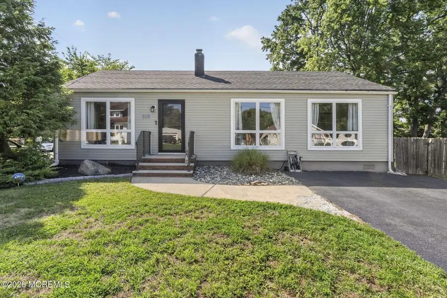 2010 Florence Avenue, Hazlet, NJ 07730 - #2