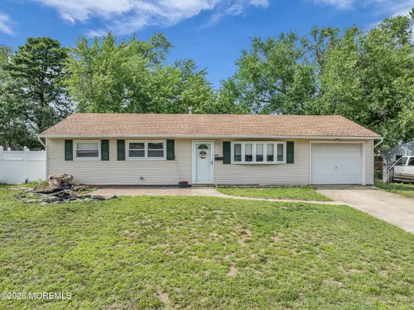 449 Alfred Road, Toms River, NJ 08757