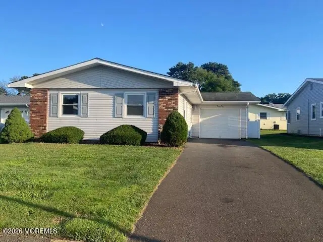 21 Clay Circle, Brick, NJ 08724 - #1