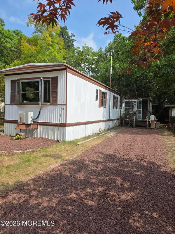 525 Main Street #F2, Tuckerton, NJ 08087