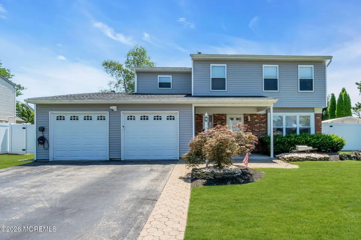 40 Kiwi Loop, Howell, NJ 07731 - #1