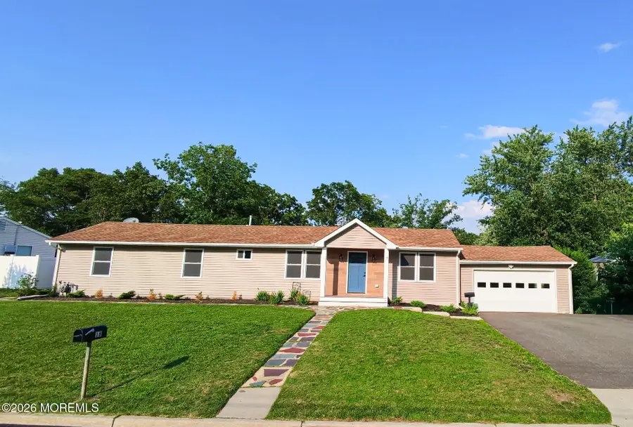 18 Arlyn Drive, Howell, NJ 07731 - #3